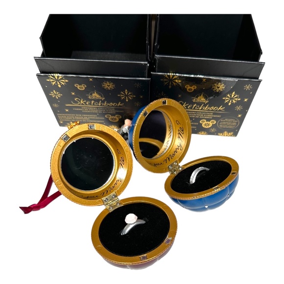2022 Disney Parks Sketchbook Set of 2 Engagement Ring Holder Ornament - Picture 2 of 3